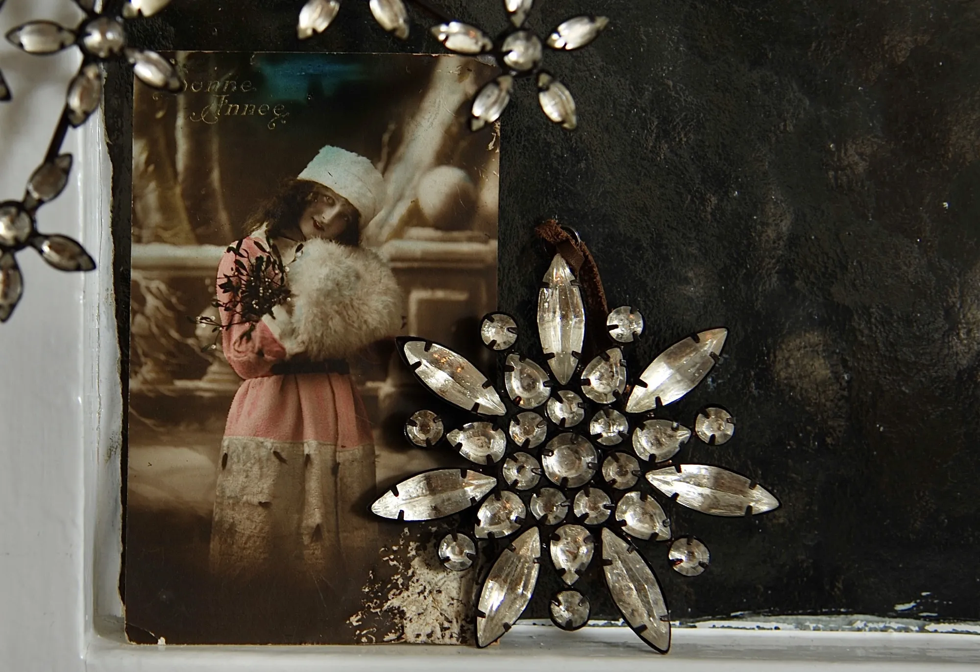 Anhänger 'Schneeflocke', Glassteine, Ø 9 cm