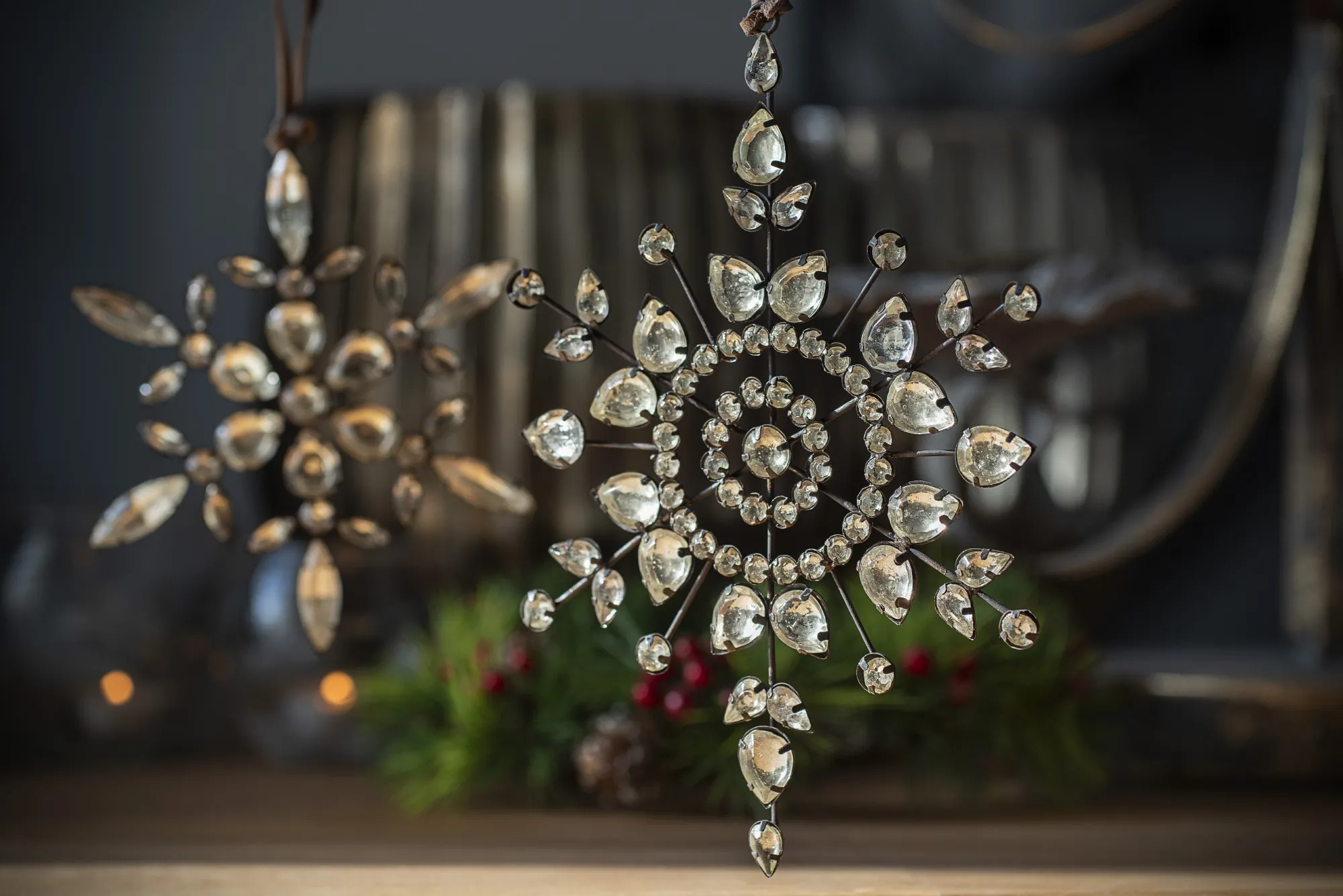 Anhänger 'Schneeflocke', Glassteine, H 20 cm, B 14 cm