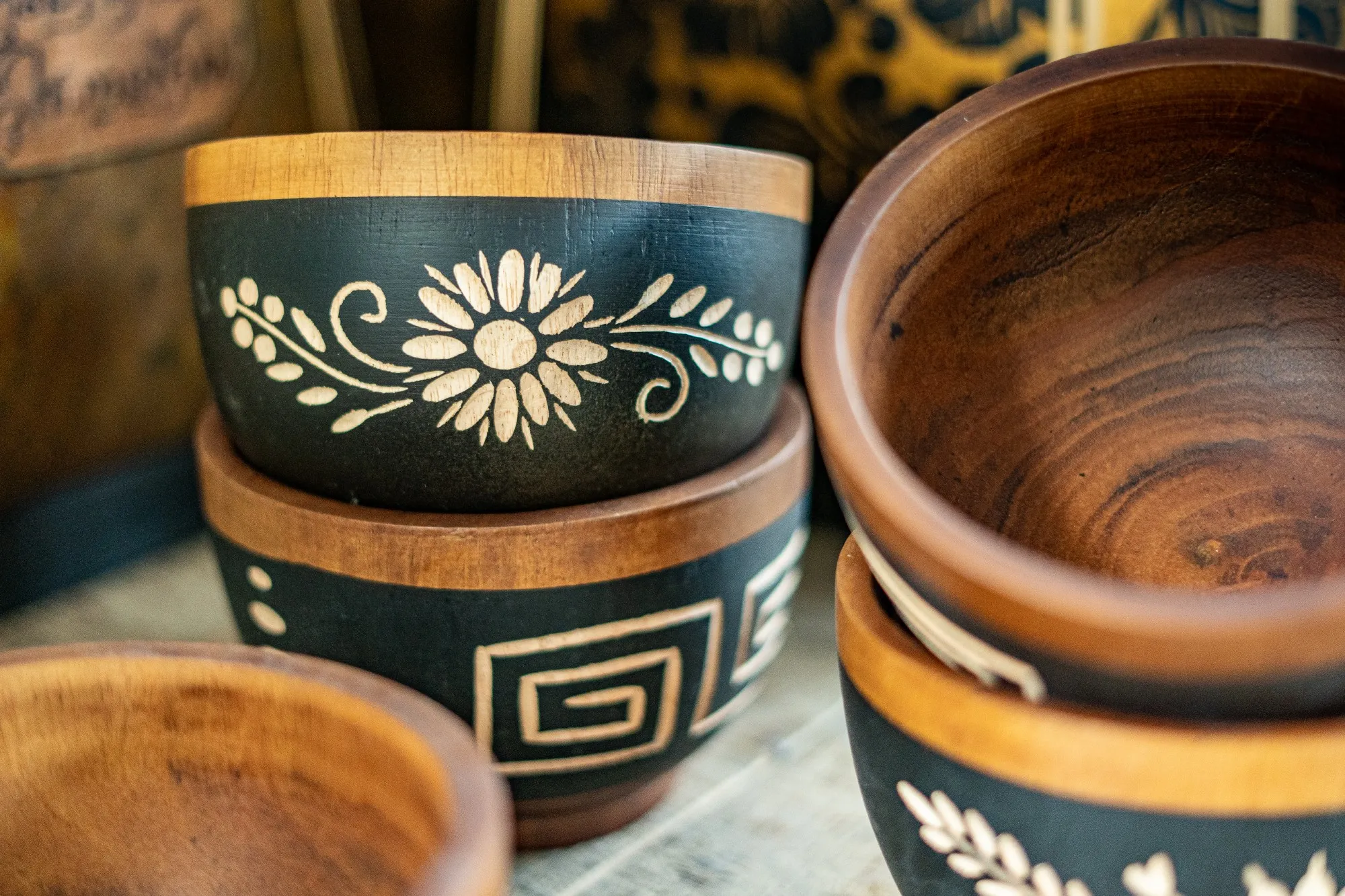 'Mangoholz'-Schale 'Flora', Ø 15 cm, H 10 cm