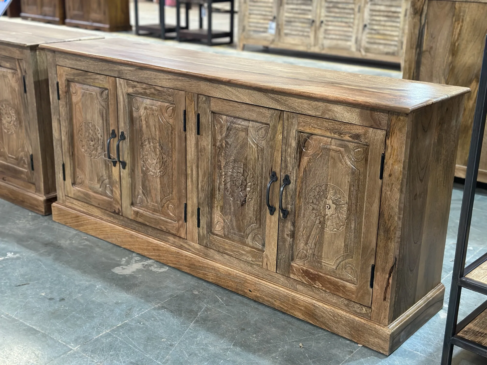 Sideboard mit 4 Türen, Mangoholz, B 146 cm, L 36 cm, H 68 cm