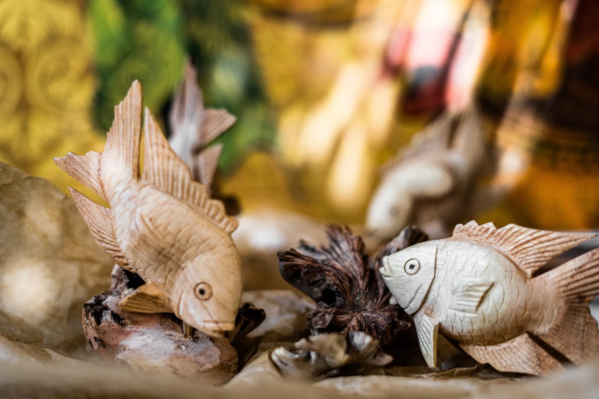 Figur 'Goldfisch' aus Holz, H 15 cm, B 13 cm, T 13 cm