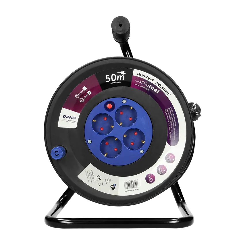 Verlängerungskabel, 4 Steckdosen 2P+Z (schuko), PVC-Kabel H05VV-F 3x1,5mm², Länge - 50m, thermisch, Stromwegabdeckung.