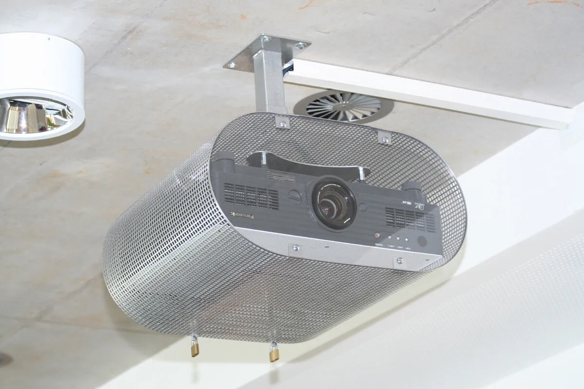 PeTa Diebstahlschutzgehäuse "Small" aus Lochblech für PeTa Deckenhalterung